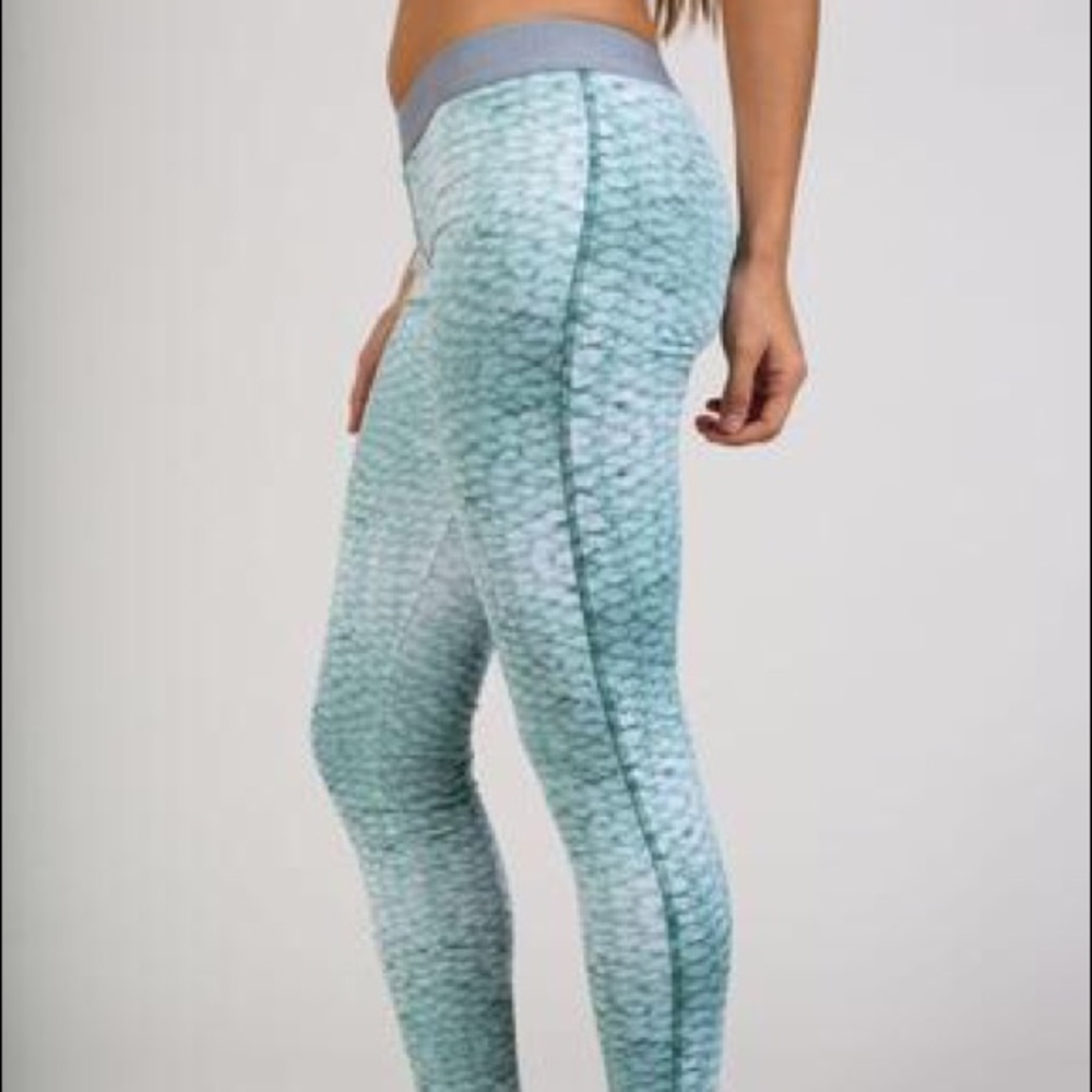 Reel Skipper Mermaid Leggings XS